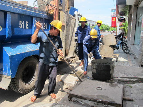 Quang Minh chuyên rút hầm cầu tại Tầm Vu